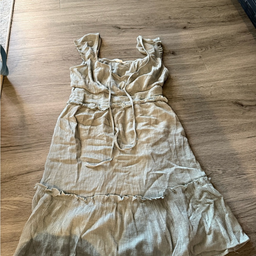 Mine green Ruffled Midi Dress